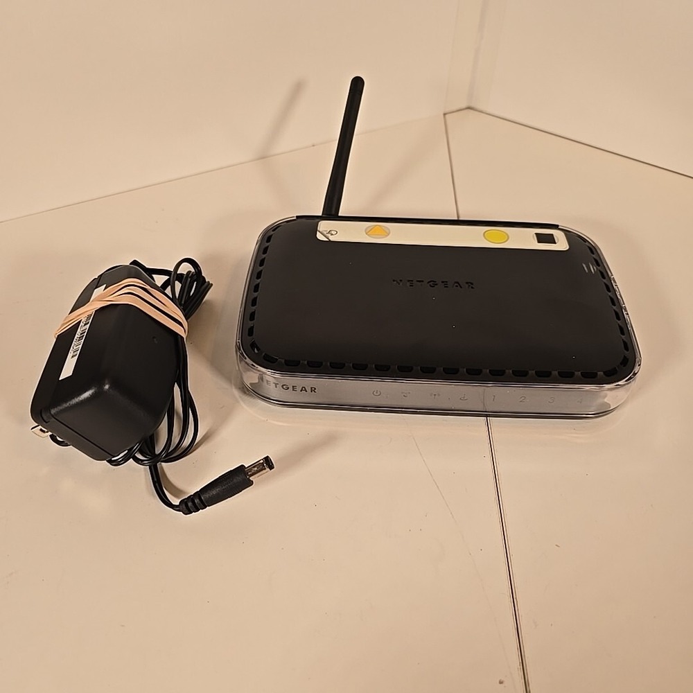 Netgear N150 150 Mbps‎ 4-Port 10/100 Wireless N Router (WNR1000)